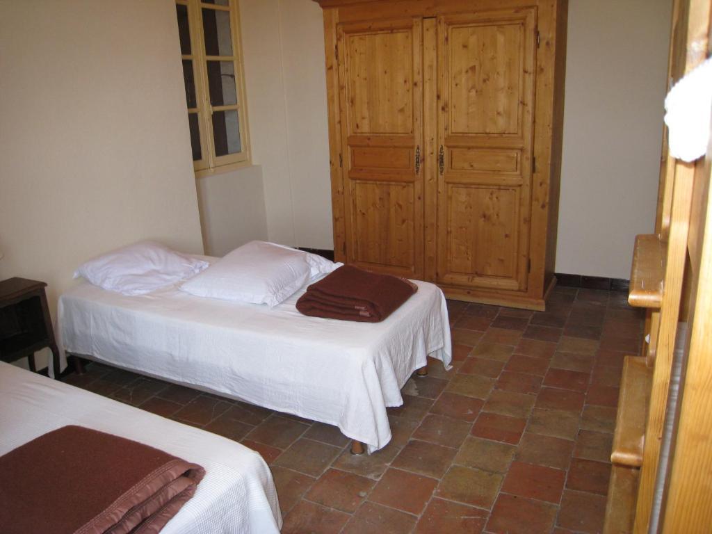 Gites Du Domaine Des Dames Vallon-Pont-d'Arc Bilik gambar