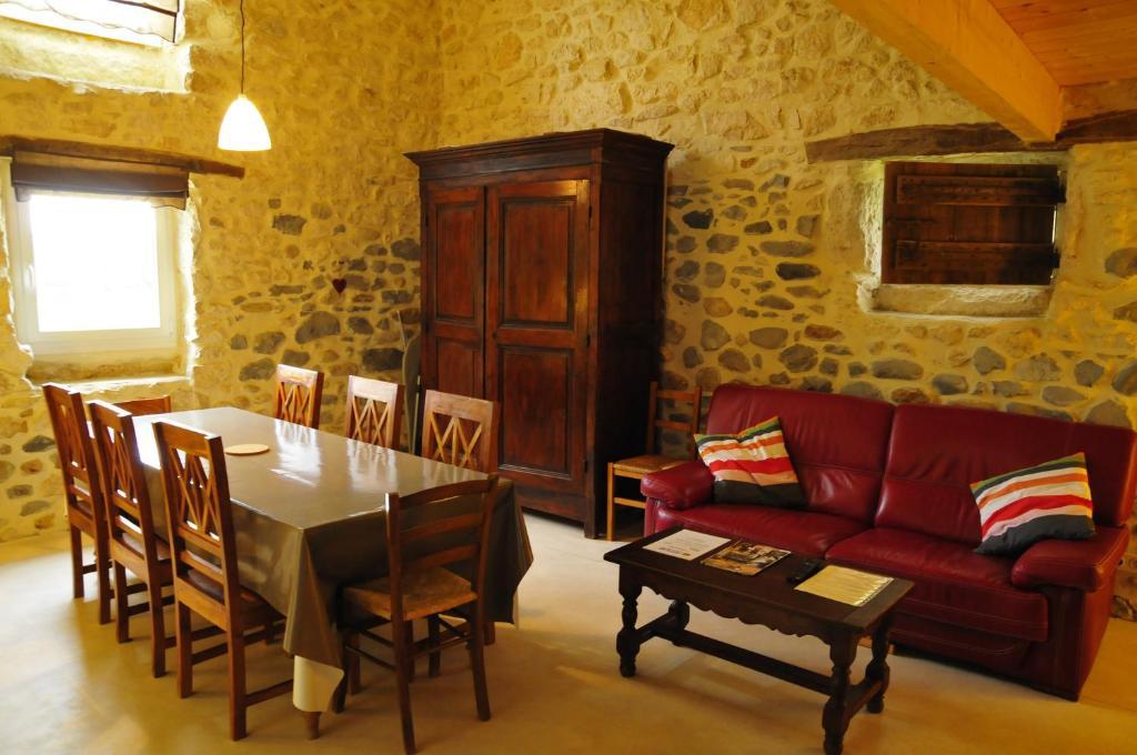 Gites Du Domaine Des Dames Vallon-Pont-d'Arc Luaran gambar