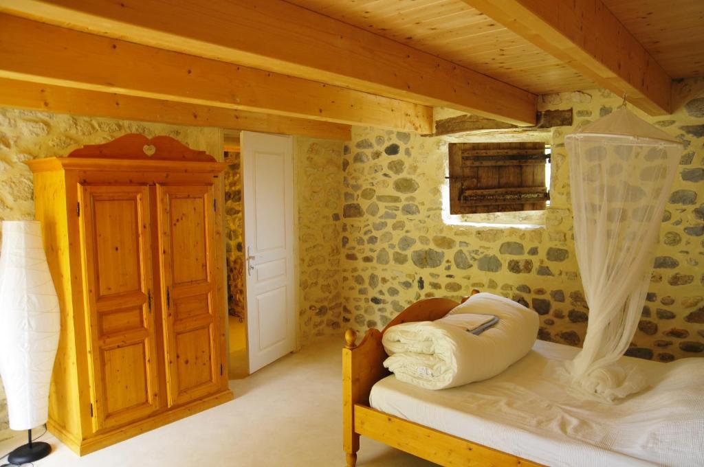 Gites Du Domaine Des Dames Vallon-Pont-d'Arc Bilik gambar